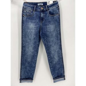 stretch denim jeans, cotton spandex jeans, washed blue denim, chain detail jeans, urban style jeans, mid-rise straight jeans, custom logo denim, casual streetwear jeans, stretchy denim pants, stylish jeans with chain